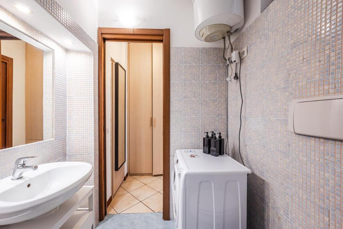 Navigli Darsena - In Center - Ac Apartment